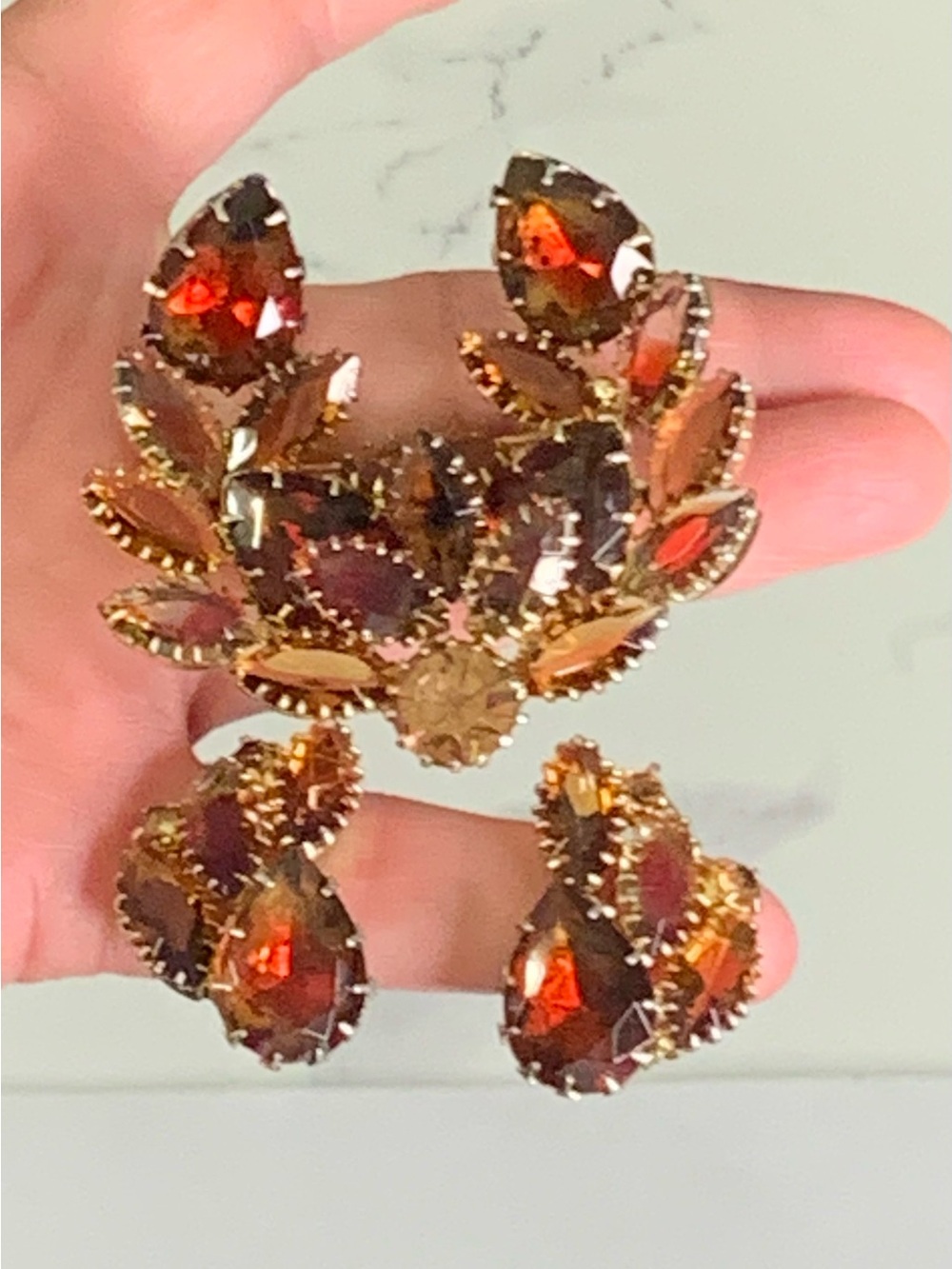Verified Vintage JULIANA (DeLizza & Elster) Topaz Amber Rhinestone Brooch & Earr - Picture 3 of 15